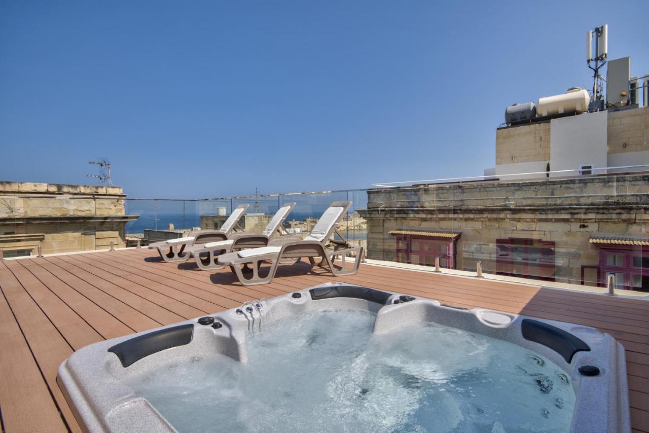 Valletta Luxe 3-Bedroom Duplex Penthouse With Sea View Terrace And Jacuzzi Exteriör bild