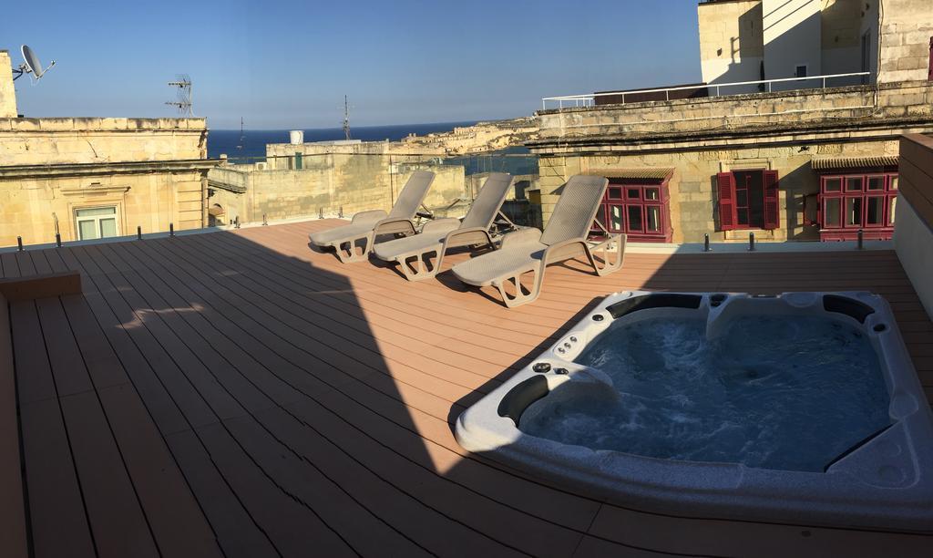 Valletta Luxe 3-Bedroom Duplex Penthouse With Sea View Terrace And Jacuzzi Exteriör bild