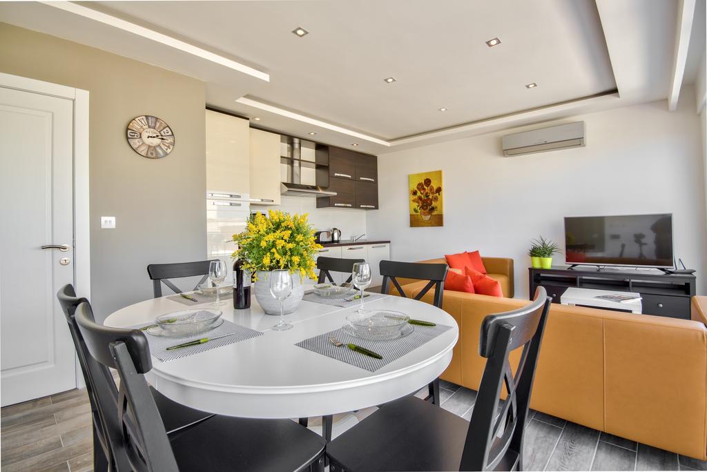 Valletta Luxe 3-Bedroom Duplex Penthouse With Sea View Terrace And Jacuzzi Exteriör bild