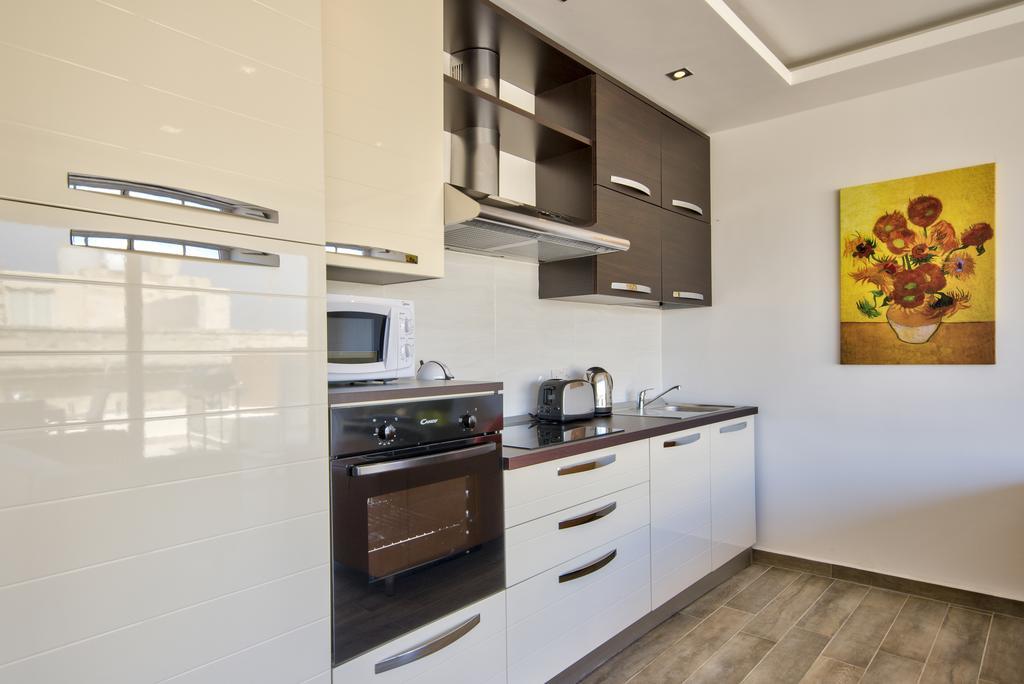 Valletta Luxe 3-Bedroom Duplex Penthouse With Sea View Terrace And Jacuzzi Exteriör bild
